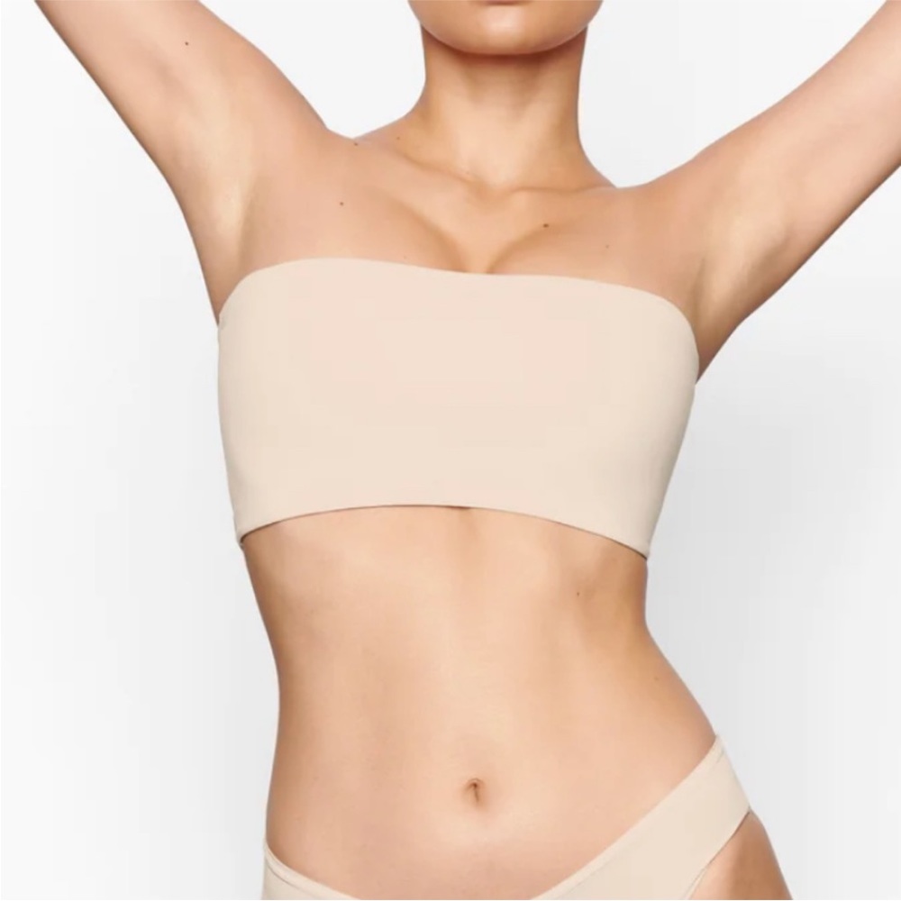 NWT SKIMS fits everybody bandeau